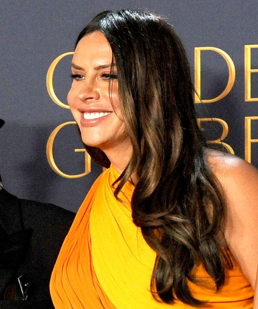 Karla Sofia Gascon Hairstyle With Curls - Golden Globe Awards 2025 - side view