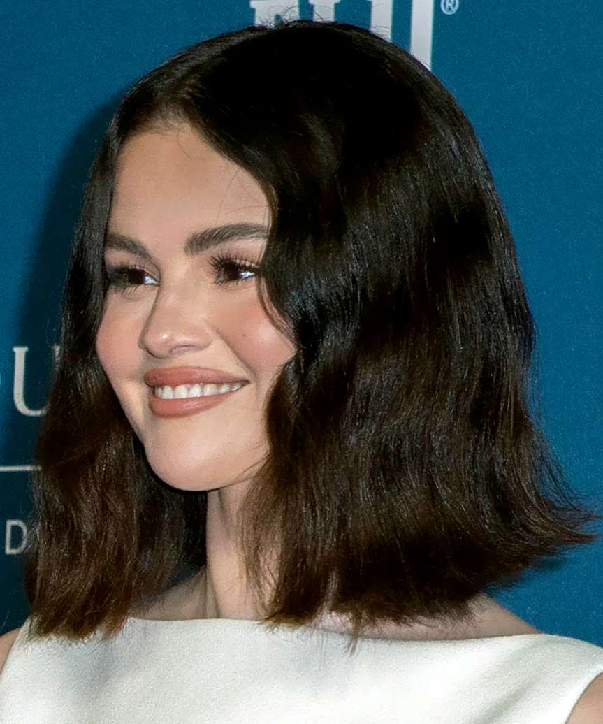Selena Gomez Shoulder-Length Bob Haircut - side view