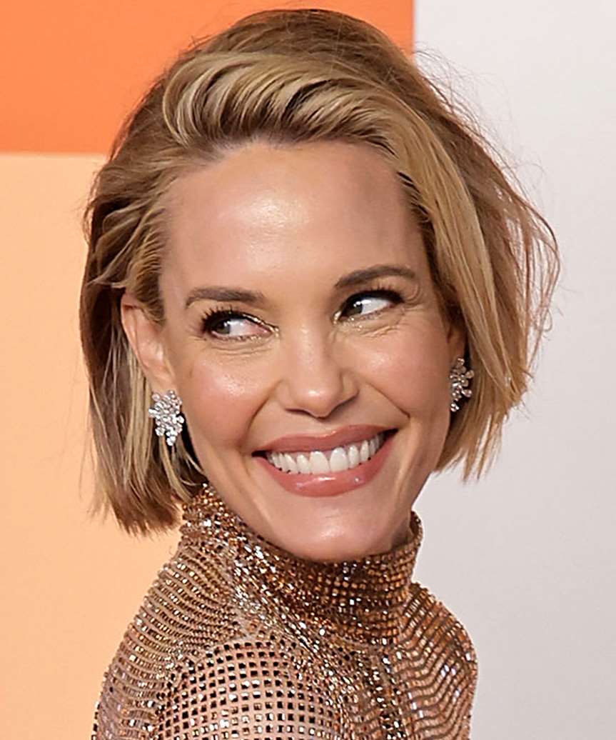 Leslie Bibb Short Bob Haircut - Hairstyles By TheHairStyler.com