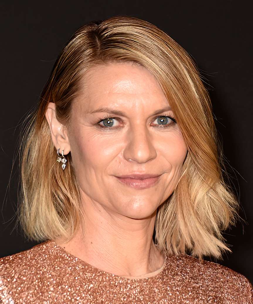 Claire Danes Natural Layered Bob With Side Part - side view