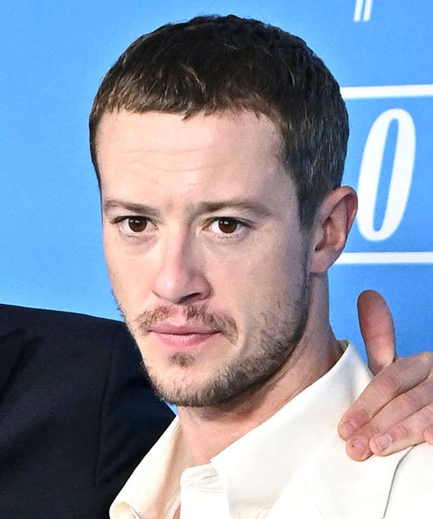 Joseph Quinn Short Hairstyle - side view