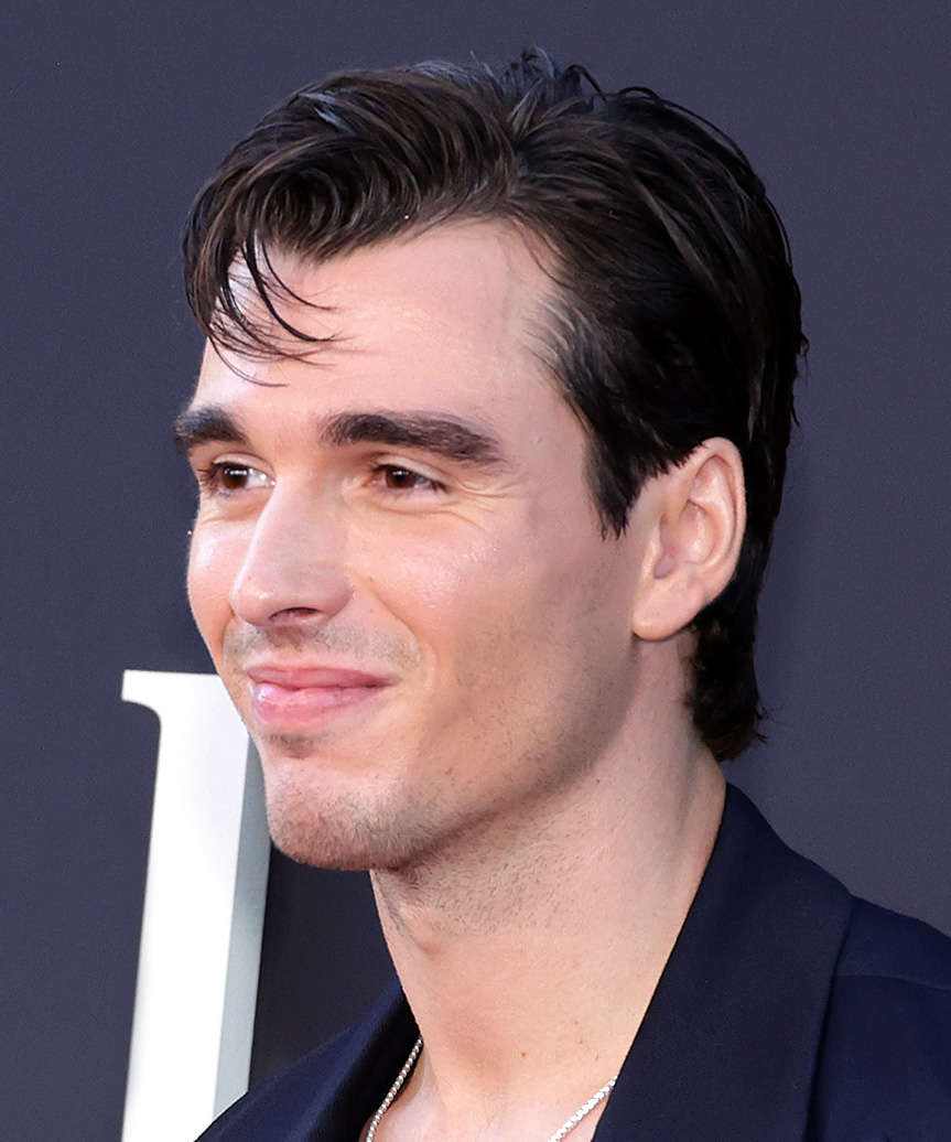 Corey Mylchreest Short Hairstyle - side view