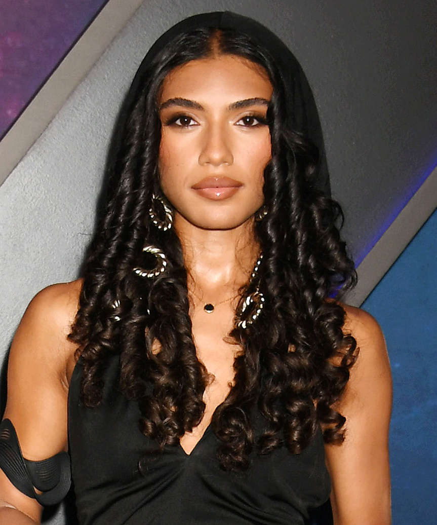 Dior Goodjohn Long Hairstyle With Tight Curls - side view