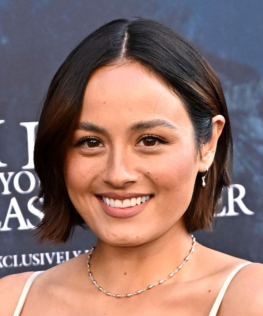 Chase Sui Wonders Short Chin-Length Bob Hairstyle - side view