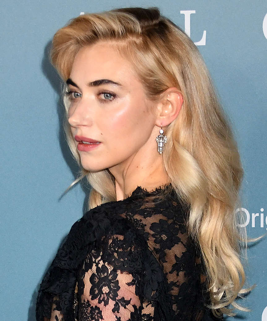 Imogen Poots Side Parted Hairstyle With Large Waves - side view