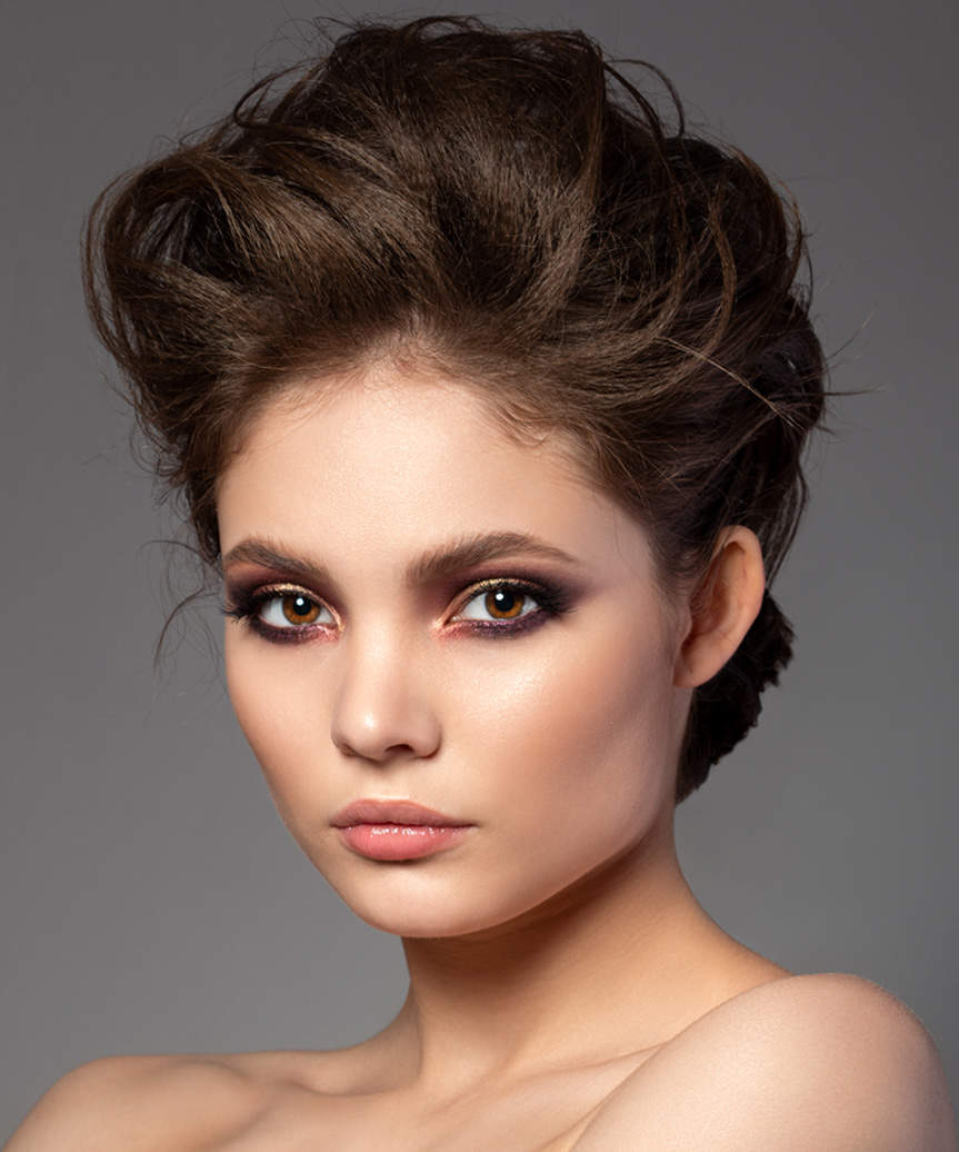 Short Crimped Hairstyle With Volume - side view