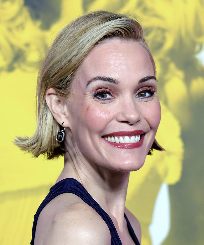 Leslie Bibb Short Cute Bob - side view