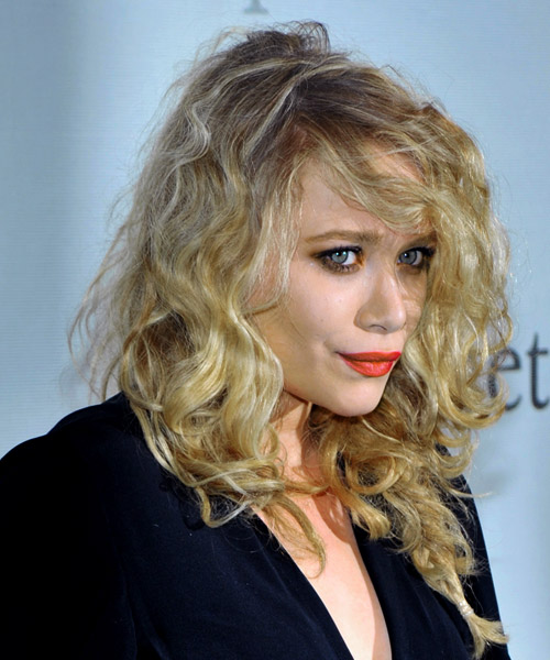 Mary Kate Olsen Long Curly Hairstyle