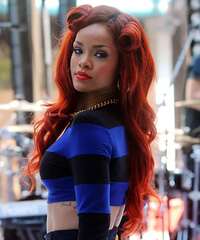 Rihanna Hairstyle - click to view hairstyle information