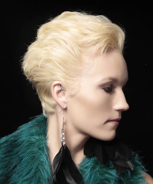  Stylish Platinum Blonde Hairstyle - side view