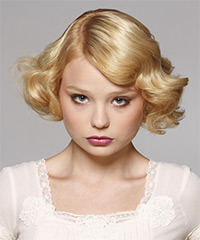 Short Vintage Bob Haircut With Waves