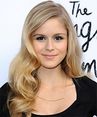 Erin Moriarty Long Wavy    Strawberry Blonde   Hairstyle   with Light Blonde Highlights- Visual Story