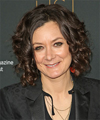 Sara Gilbert Medium Curly   Dark Brunette   Hairstyle