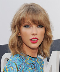 Taylor Swift Medium Wavy   Dark Copper Blonde   Hairstyle with Blunt Cut Bangs - Visual Story
