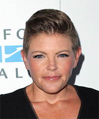 Natalie Maines Short Straight    Ash Brunette   Hairstyle  - Visual Story