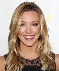 Katie Cassidy Long Wavy Golden Blonde Hairstyle With Light Blonde 