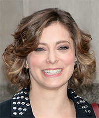 Rachel Bloom Short Wavy Layered   Chestnut Brunette Bob  Haircut with Side Swept Bangs  and Dark Blonde Highlights