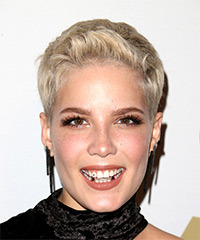 Halsey     Light Blonde Pixie  Haircut