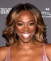 Yvonne Orji Long Wavy   Dark Brunette and Copper Two-Tone   Hairstyle  - Visual Story