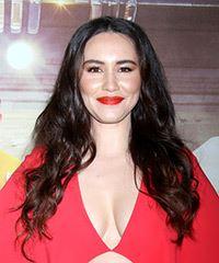 Christina Chong Long Wavy   Black    Hairstyle