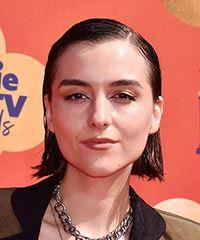 Quinn Shephard Short Straight   Black  Bob  Haircut- Visual Story