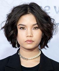 Riley Lai Nelet Medium Wavy   Black  Bob  Haircut- Visual Story
