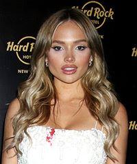 Natalie Alyn Lind Long Blonde Hairstyle With Waves- Visual Story