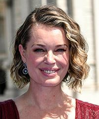 Rebecca Romijn Short Chin-Length Bob With Waves- Visual Story