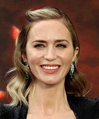 Emily Blunt Wavy Shoulder-Length Hairstyle- Visual Story