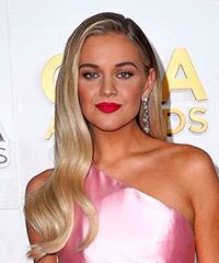 Kelsea Ballerini Long Blonde Hairstyle With Grey Highlights- Visual Story