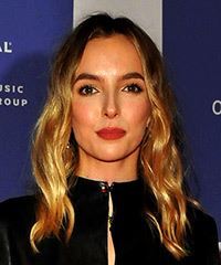 Jodie Comer Long Blonde Hairstyle With Casual Waves