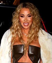 Lisa Hochstein Long Hairstyle With Curls- Visual Story