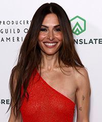 Sarah Shahi Long Wispy Hairstyle- Visual Story