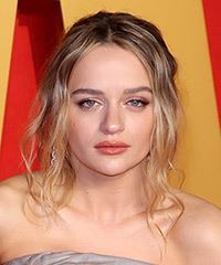 Joey King Half-Up Hairstyle With Subtle Curls- Visual Story