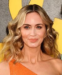 Emily Blunt Blonde Hairstyle With Curls- Visual Story