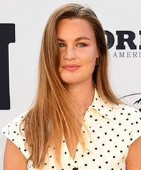 Jennifer Akerman Long Classic Hairstyle- Visual Story