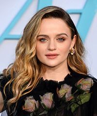 Joey King Long Hairstyle With Bouncy Curls- Visual Story