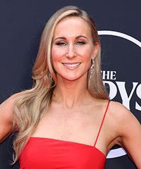 Nikki Glaser Long Causal Hairstyle With Highlights- Visual Story
