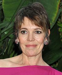 Olivia Colman Pixie Hair Cut With Natural Waves- Visual Story