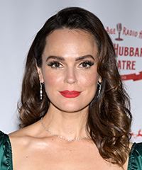 Erin Cahill Long Hairstyle With Curls- Visual Story