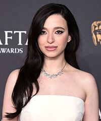 Mikey Madison Simple Formal Hairstyle- Visual Story