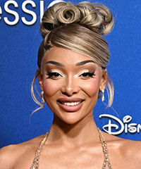 Leah Talabi Formal Updo With Curled Top Bun- Visual Story