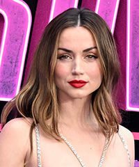 Ana De Armas Medium-Length Hairstyle With Highlights- Visual Story