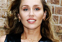 Top 10 Miley Cyrus Hairstyles - Visual Hairstyle Story