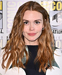 Holland Roden Long Hairstyle With Beach Waves- Visual Story