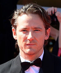 Lewis Pullman Medium-Length Hairstyle With Natural Waves- Visual Story