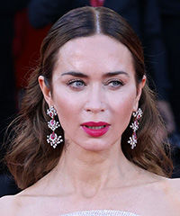 Emily Blunt Shoulder-Length Hairstyle With Pinned-Back Curls- Visual Story