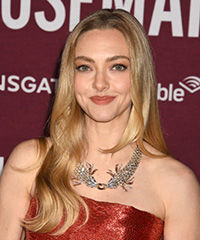 Amanda Seyfried Elegant And Timeless Long Hairstyle With Softly Curled Ends- Visual Story