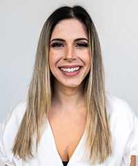 Classic Face-Framing Sleek Hairstyle- Visual Story