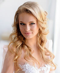 Glamorous Long Hairstyle With Curls- Visual Story